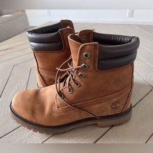 Timberland Classic Nubuck Double Collar Ankle Waterproof Boots. Brown. Women’s 9